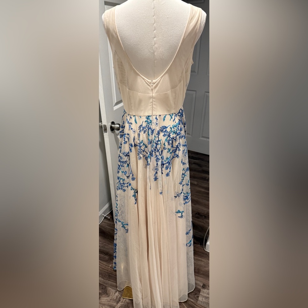 Nicole Miller Blue Floral Embroidered Maxi Dress – Size 8 - Picture 3 of 4